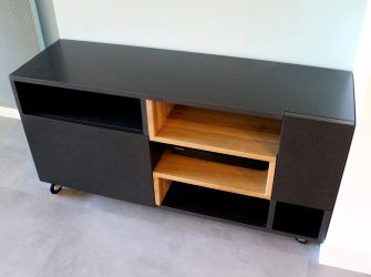 Meuble Tv à roulettes